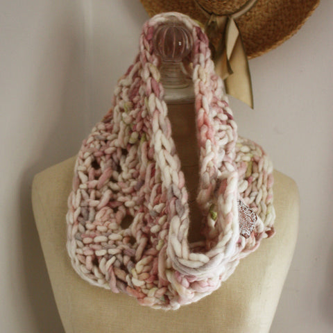 Haunte Chunky Lace Cowl Knitting Pattern